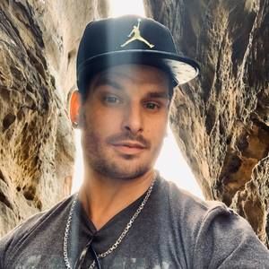 Meet your Posher, Jay